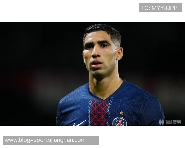 阿什拉夫上半场双响助巴黎领先两球展现边后卫实力